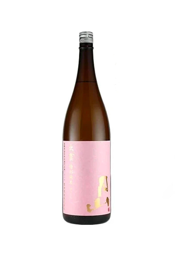Yoshido Shuzo Gassan Izumo Tokubetsu Junmai Ginjo Sake - 720 ml